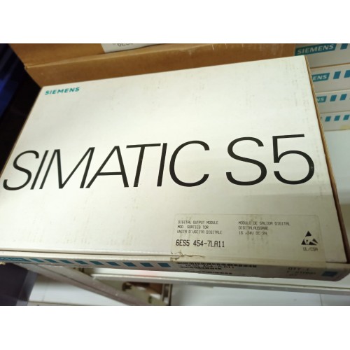 6ES5454-7LA11 SIMATIC S5 454-7 Dijital Çıkış Modülü  S5-115U/H/F PLC, (16) 24V DC Digital Outputs